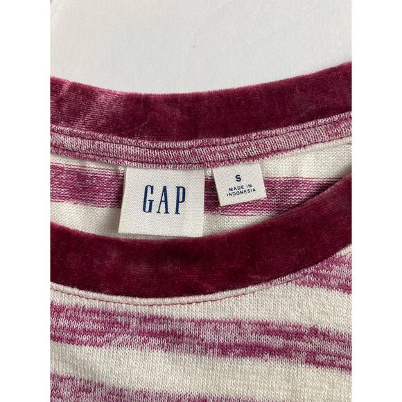 GAP Y2K Burgundy Velour Velvet Striped‎ Short Sleeve Top Tee Size Small - Picture 5 of 8